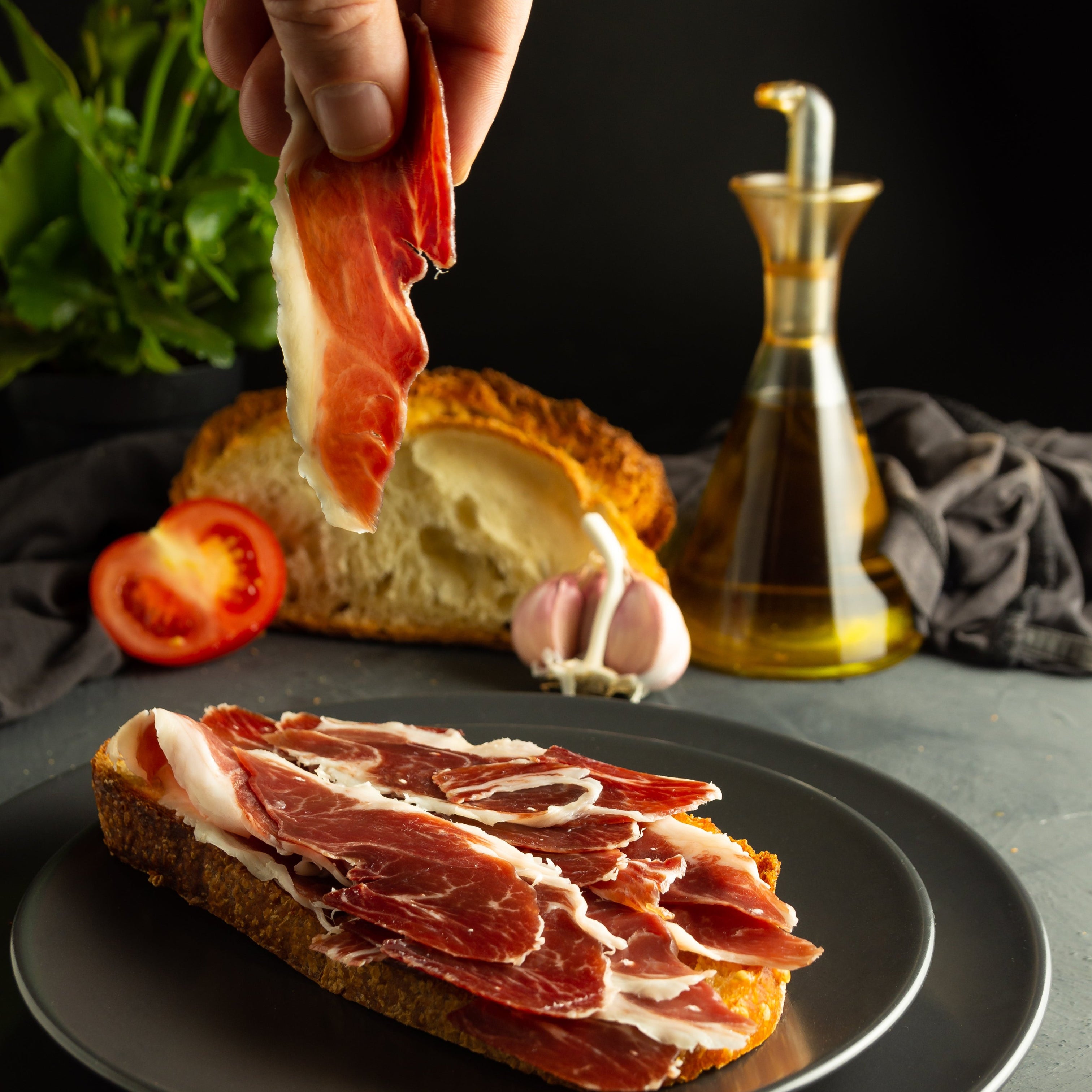 Jamón de Bellota 100% Ibérico (7,5 kg - 8 kg) – Certificado con Precinto Negro ASICI